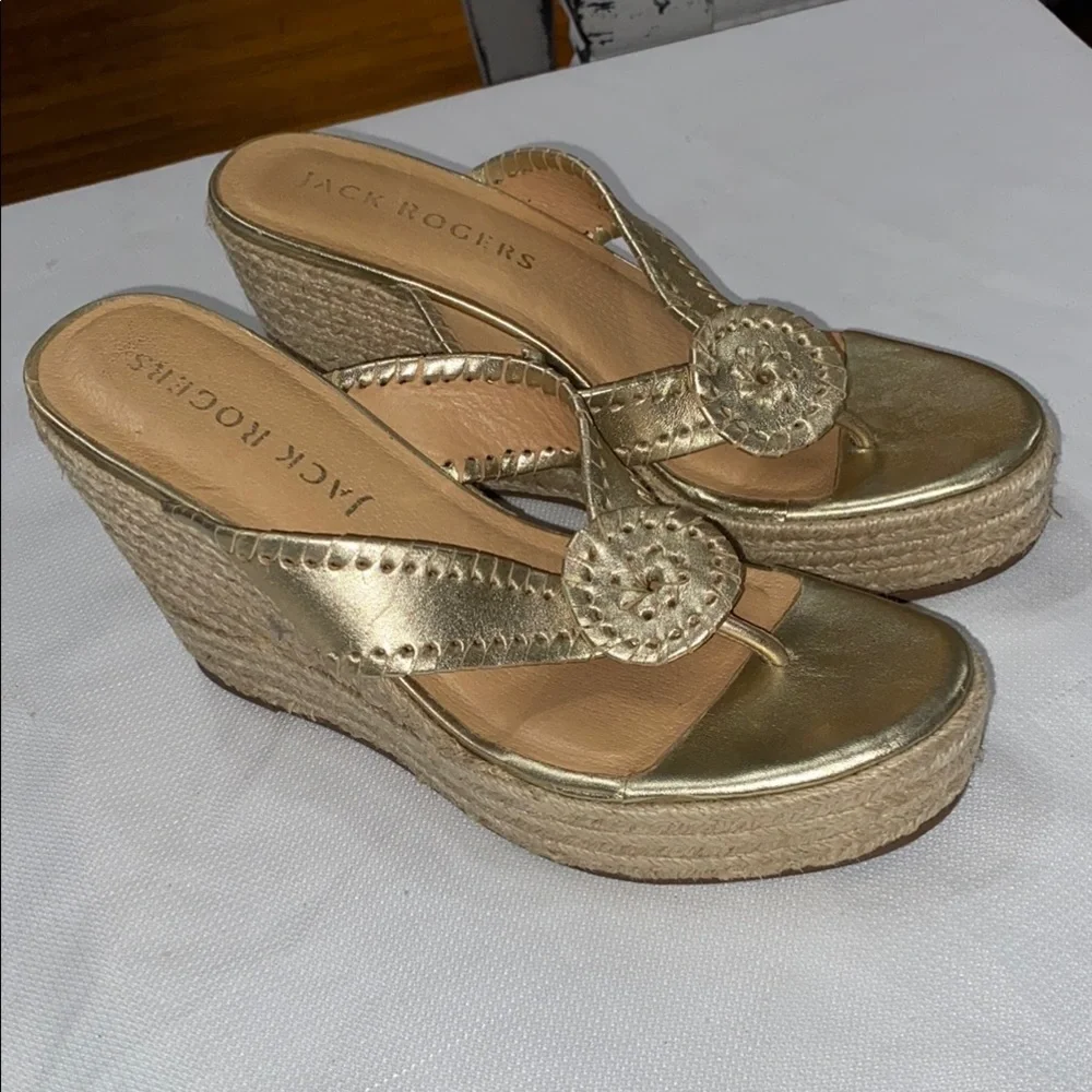 Jack Rogers Gold 4” ESPADRILLE Wedge Sandals with Metallic Sheen Wo size 7.5 EUC